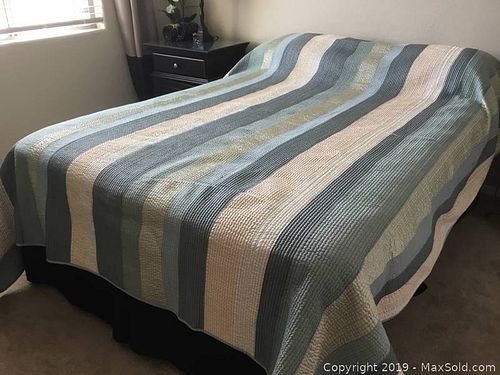 Lot #0909 (1 of 6)