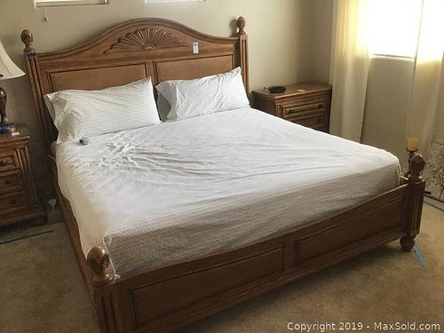Lot #0926 (1 of 12)