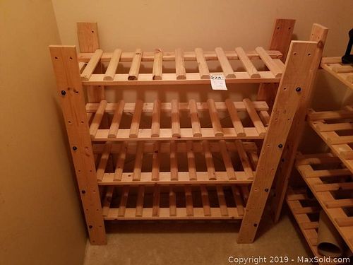 Lot #0224 (1 of 8)