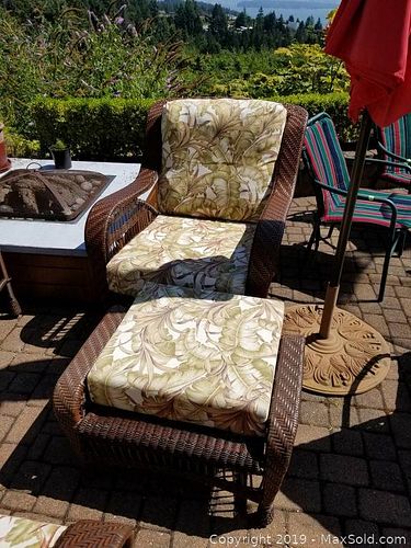 Lot #0229 (1 of 13)