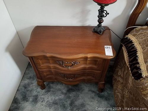 Lot #0691 (1 of 7)