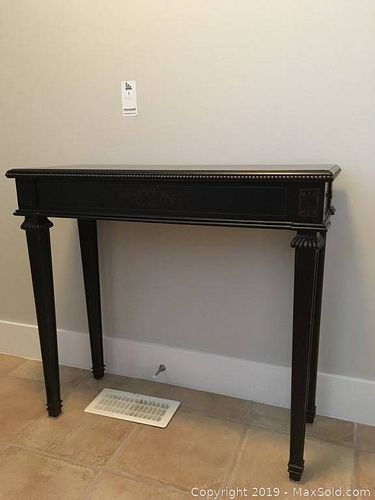 Lot #0001 (1 of 9)