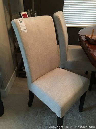 Lot #0004 (1 of 7)