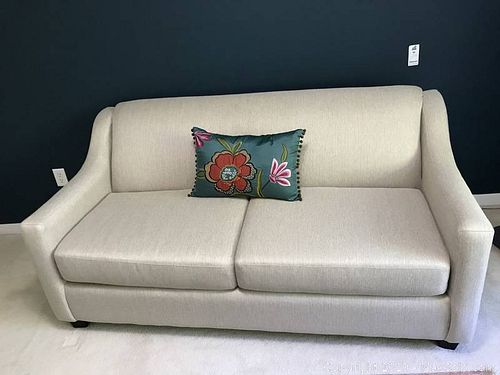 Lot #0048 (1 of 11)