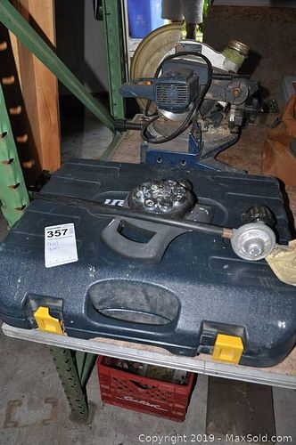 Lot #0357 (1 of 7)