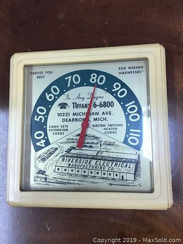 Lot #0045 (1 of 5)