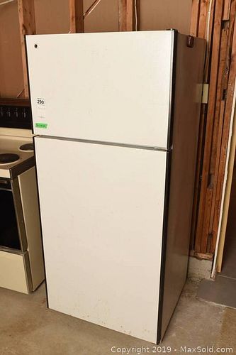 Lot #0290 (1 of 6)
