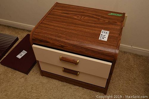 Lot #0315 (1 of 7)