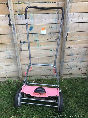 Lot #0016 (1 of 6)