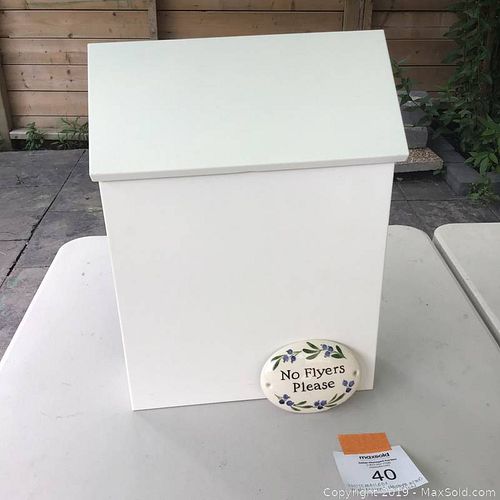 Lot #0040 (1 of 7)