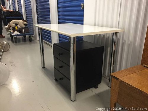 Lot #0014 (1 of 5)