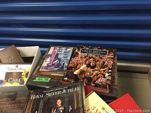Lot #0018 (1 of 4)