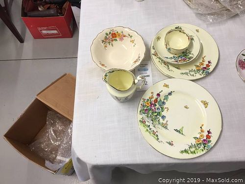 Lot #0032 (1 of 4)