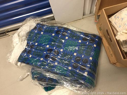 Lot #0038 (1 of 3)