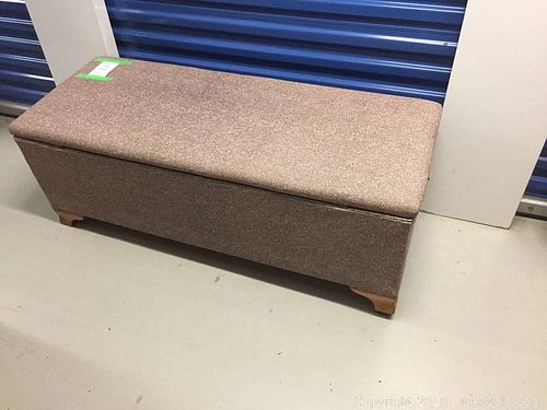 Lot #0040 (1 of 4)