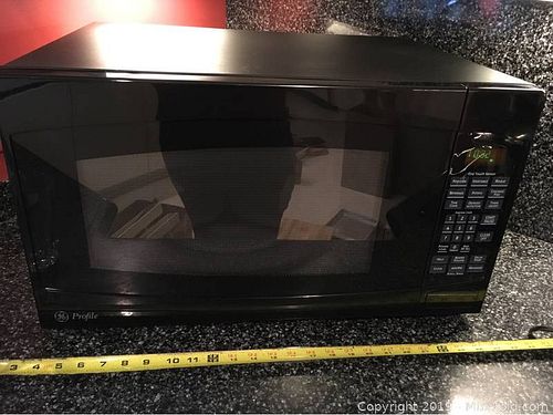 Lot #0002 (1 of 4)