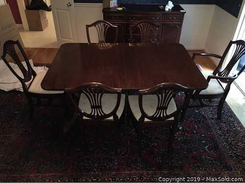 Lot #0029 (1 of 12)