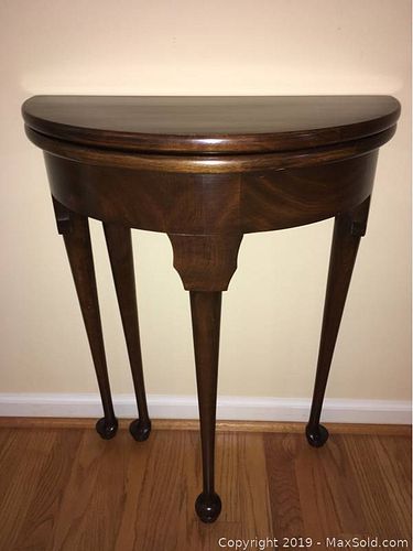 Lot #0031 (1 of 8)