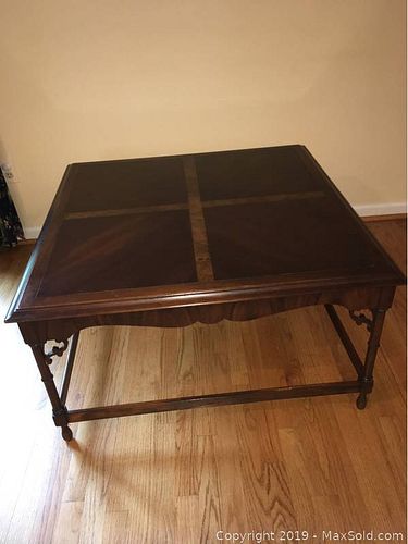 Lot #0032 (1 of 8)