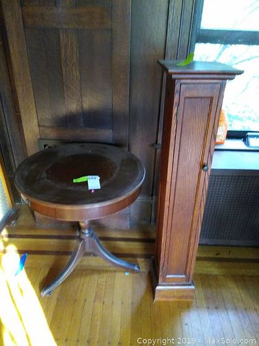 Lot #0609 (1 of 10)