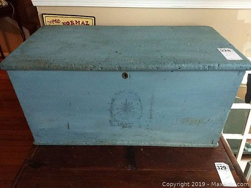 Lot #0328 (1 of 5)