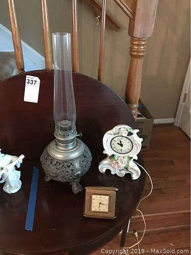 Lot #0335 (1 of 18)
