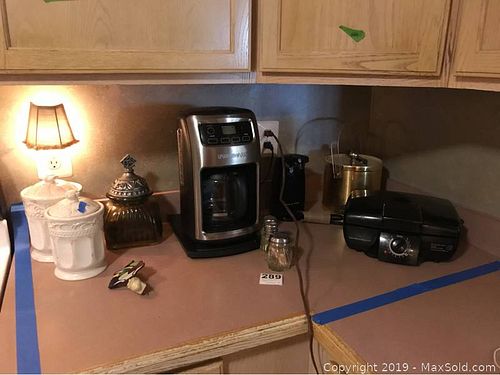 Lot #0289 (1 of 14)
