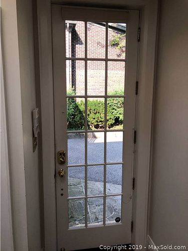 Lot #0120 (1 of 5)