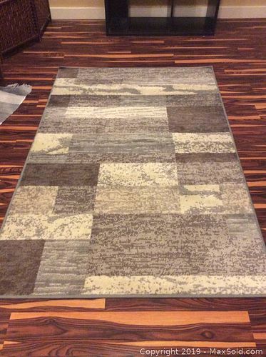 Lot #0051 (1 of 3)