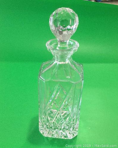 Lot #0108 (1 of 8)