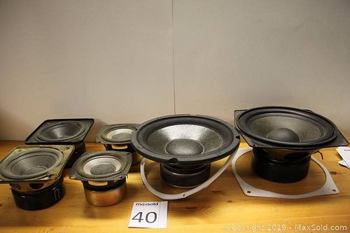 Lot #0040 (1 of 4)
