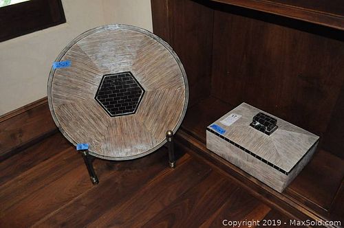 Lot #0017 (1 of 6)
