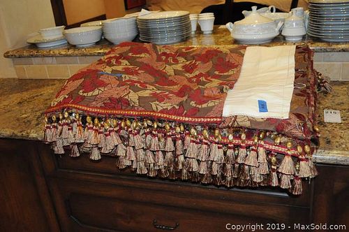 Lot #0215 (1 of 6)