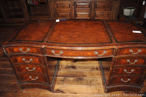 Lot #0231 (1 of 9)