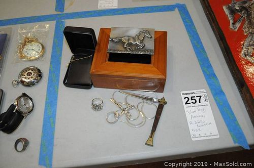 Lot #0257 (1 of 5)