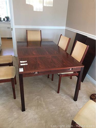 Lot #0295 (1 of 7)