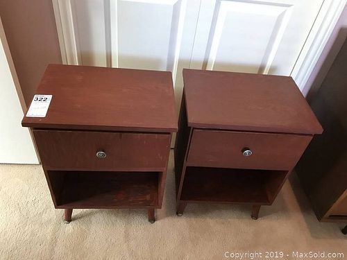 Lot #0322 (1 of 8)