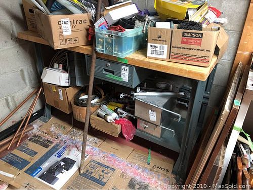 Lot #0783 (1 of 12)
