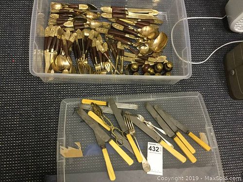 Lot #0432 (1 of 12)