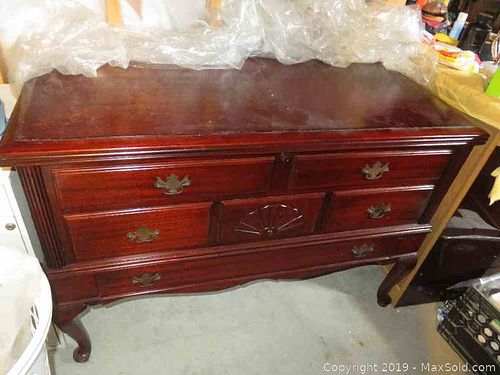 Lot #0566 (1 of 10)