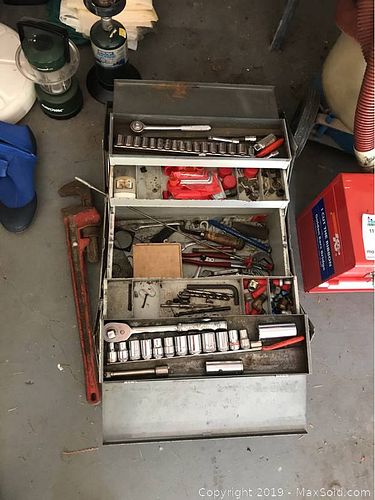 Lot #0116 (1 of 8)
