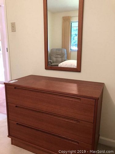 Lot #0130 (1 of 10)