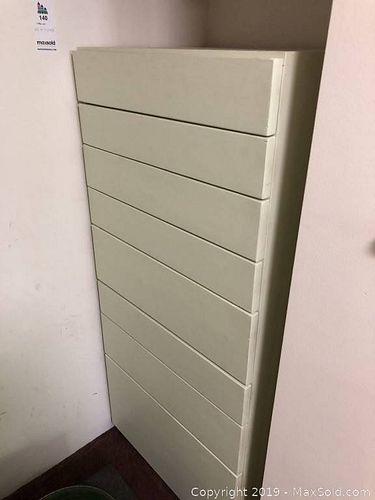 Lot #0140 (1 of 5)