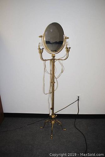 Lot #0026 (1 of 4)