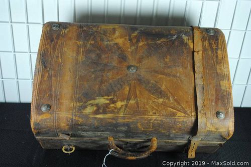 Lot #0062 (1 of 6)