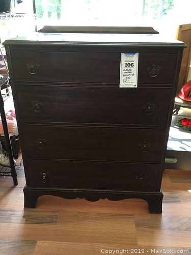 Lot #0106 (1 of 8)