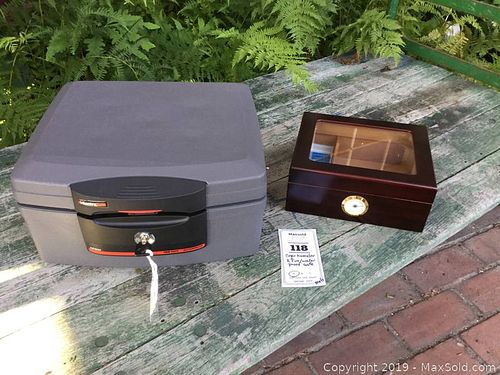 Lot #0118 (1 of 8)