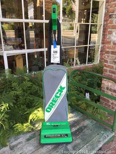 Lot #0120 (1 of 6)
