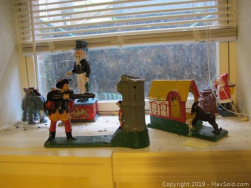 Lot #0260 (1 of 8)