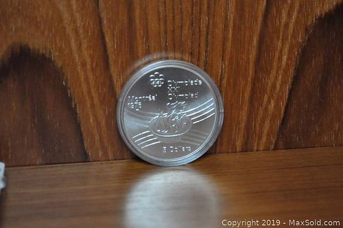 Lot #0719 (1 of 5)